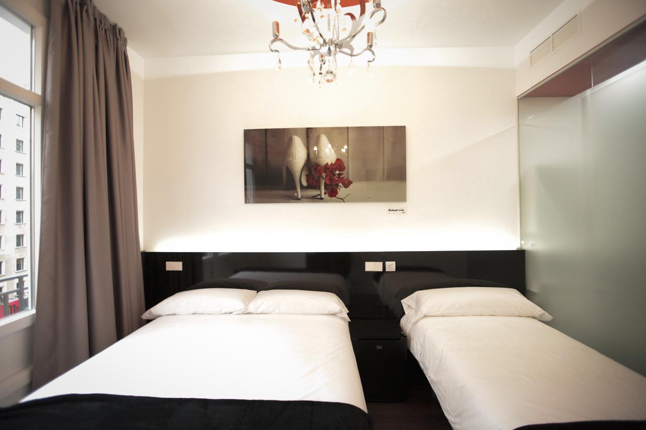 Camera Matrimoniale con Letto Supplementare (2 Adulti + 1 Bambino)